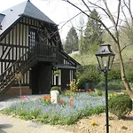 Du Val Au Cesne 3*