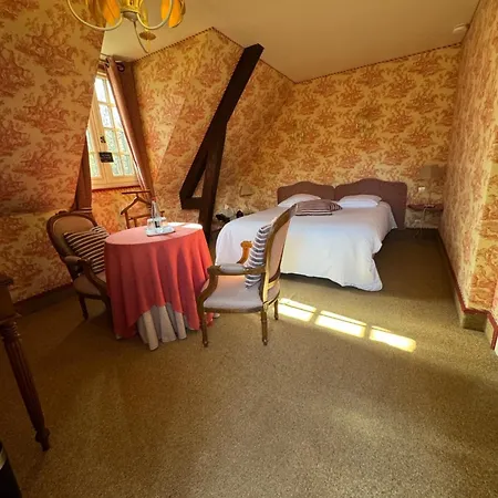 Du Val Au Cesne