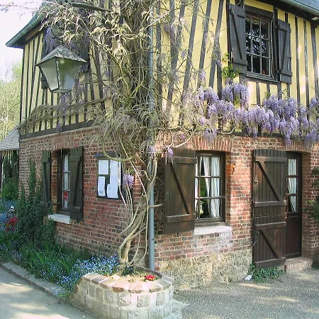 ゲストハウス Du Val Au Cesne 3*