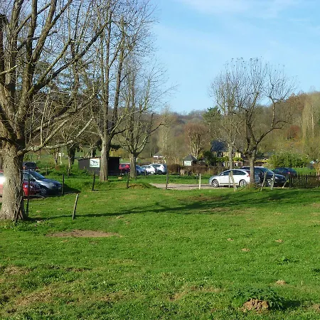 Pensión Du Val Au Cesne Croix-Mare